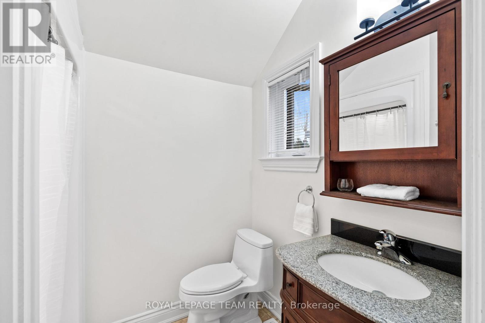 330 Gardiner Shore Road Property Photo 38