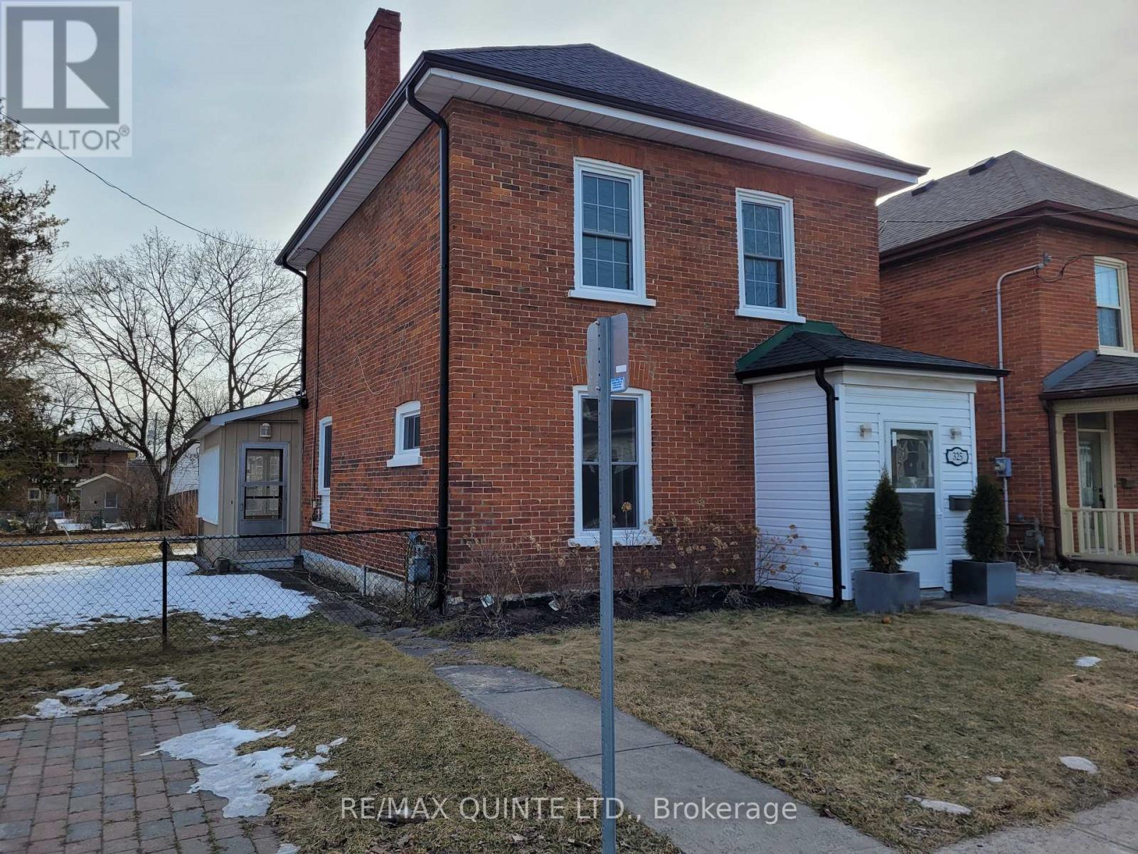 325 Charles Street Property Photo