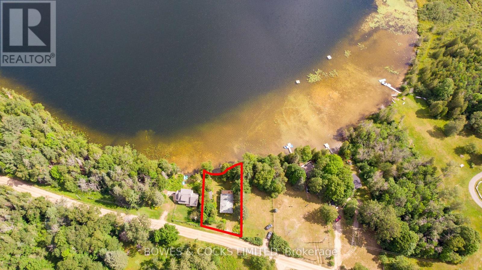 197 King Road W Property Photo 5