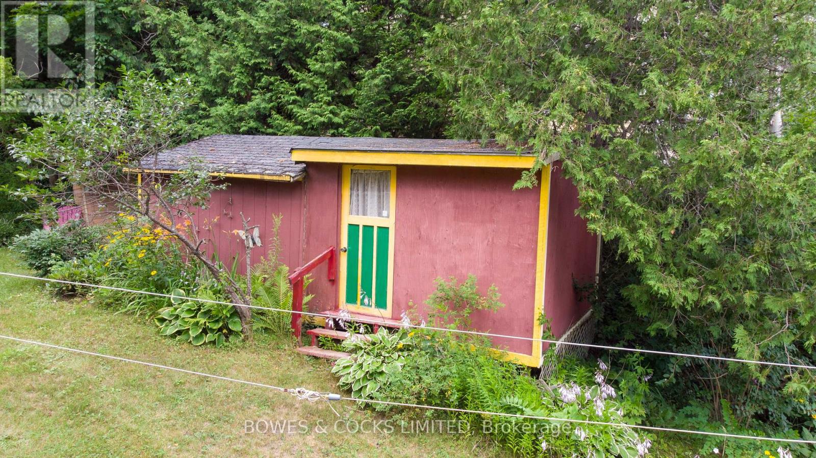 197 King Road W Property Photo 24