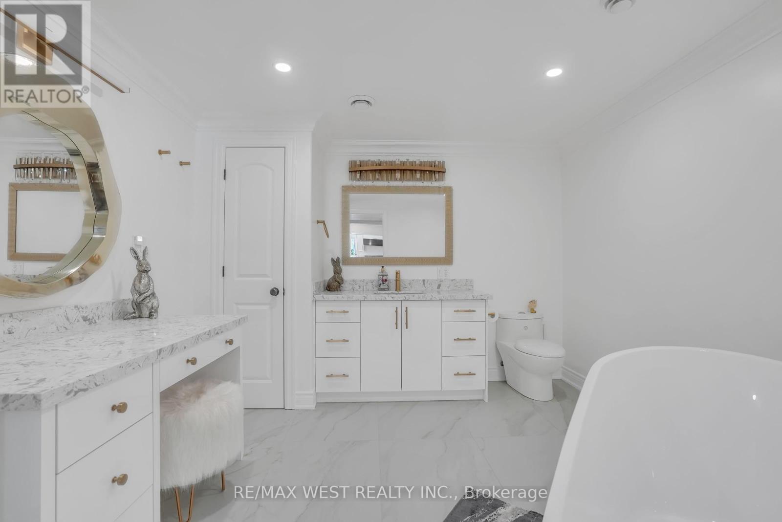 414498 Baseline Road Property Photo 19