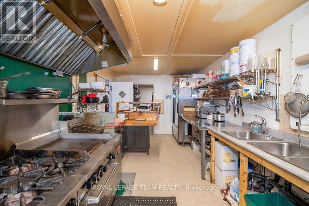 39280 Combermere Road Property Photo 18