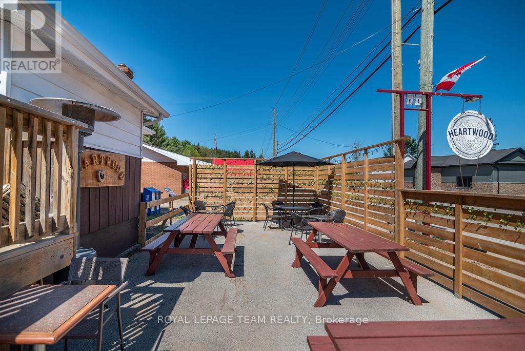39280 Combermere Road Property Photo 22