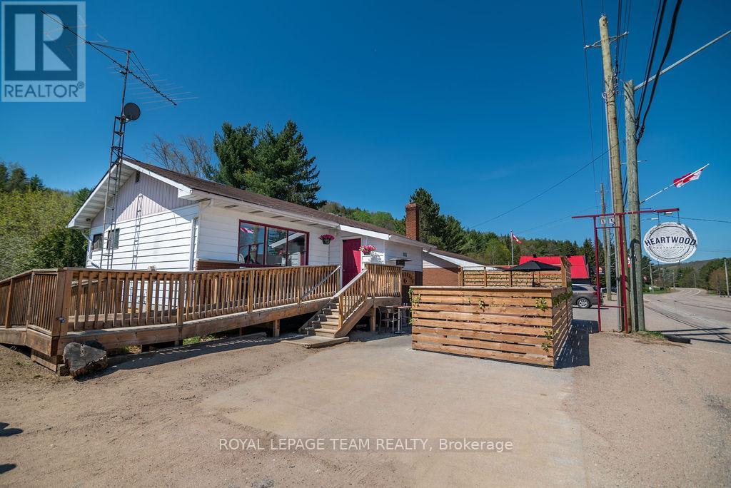 39280 Combermere Road Property Photo 23