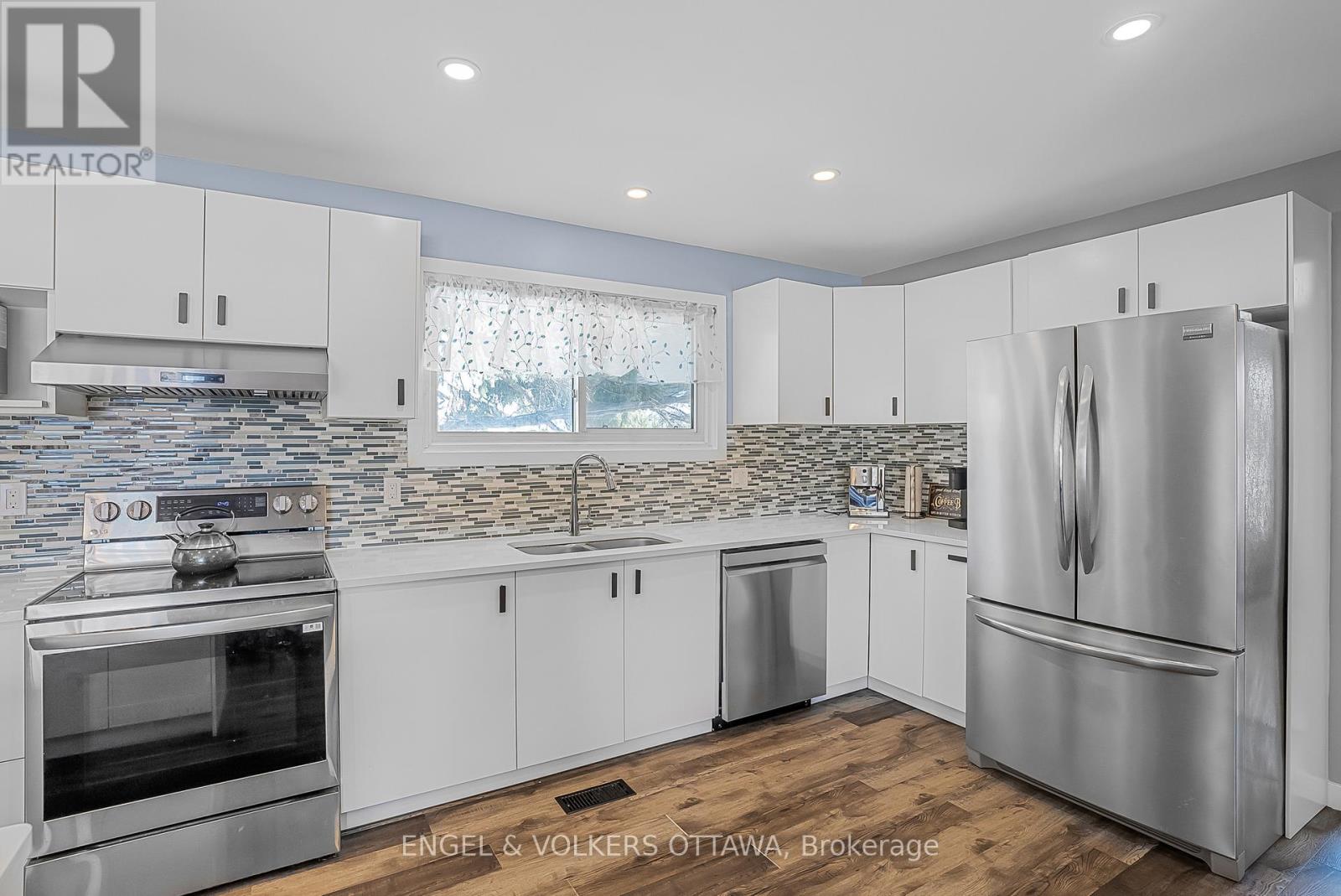 1427 Rosebella Avenue Property Photo 14