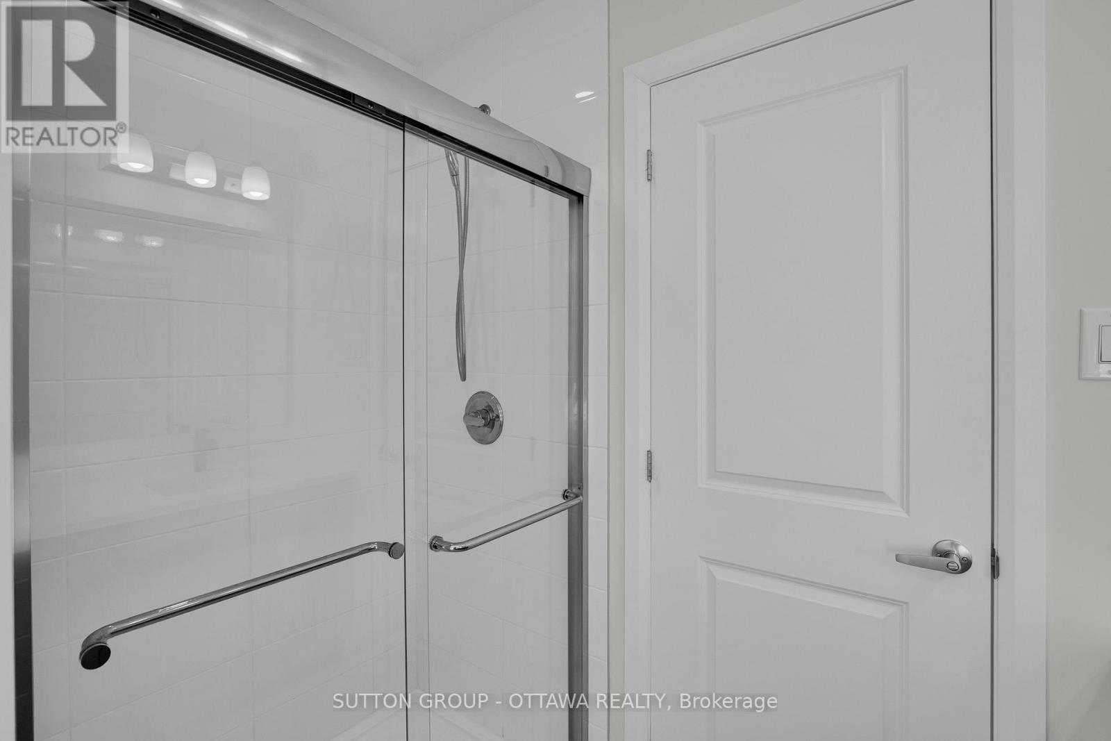 1021 Offley Road Property Photo 30