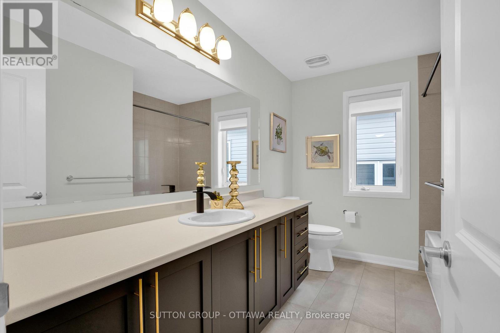 1021 Offley Road Property Photo 36
