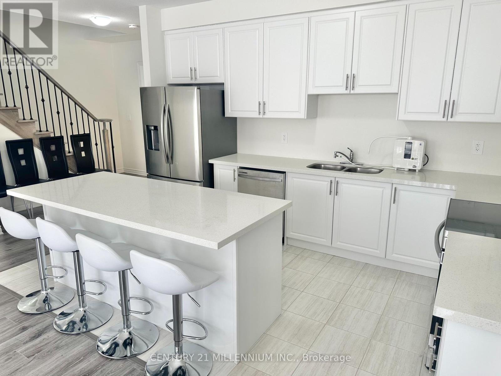 25 Harwood Street Property Photo 10