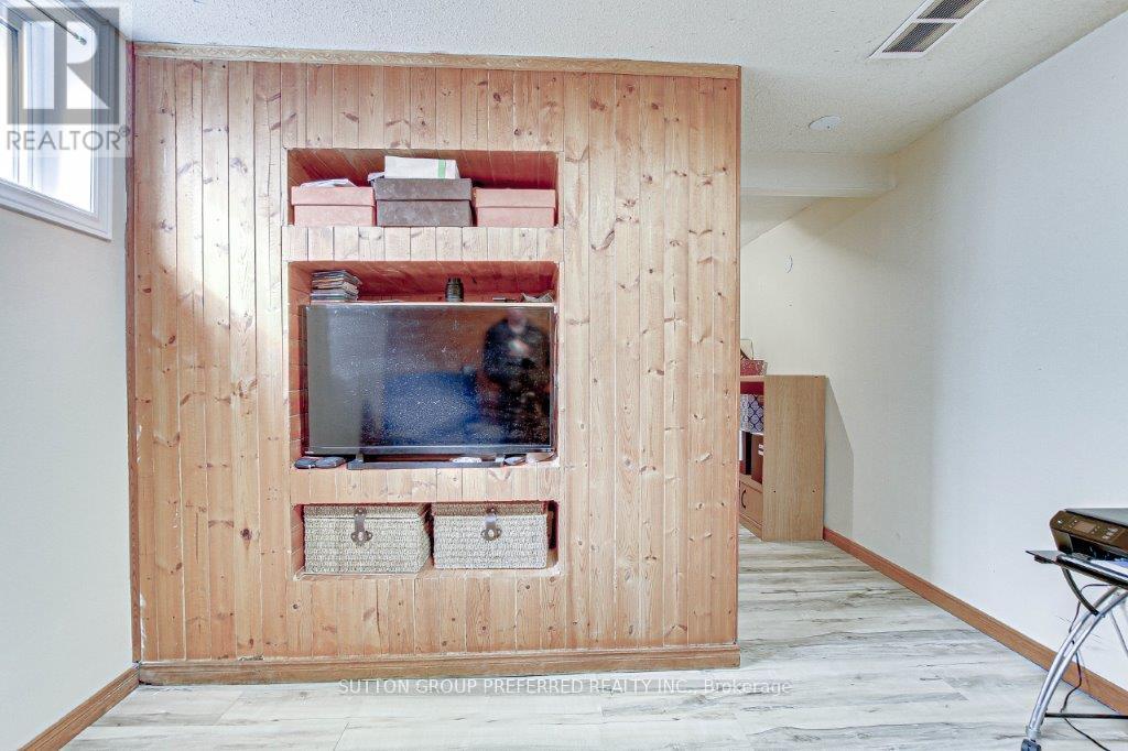 1340 Byron Baseline Road Property Photo 16