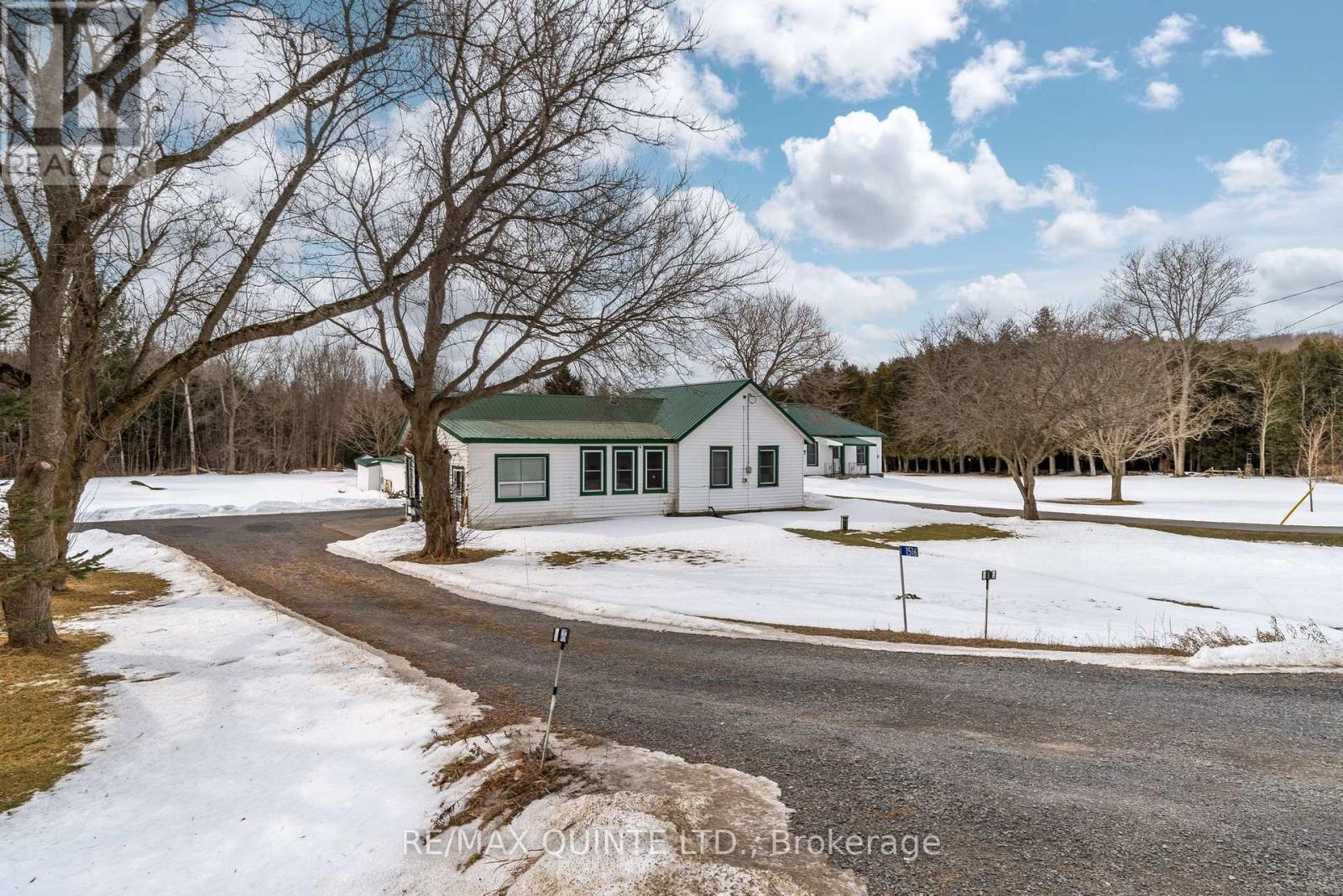 1516 Moira Road Property Photo