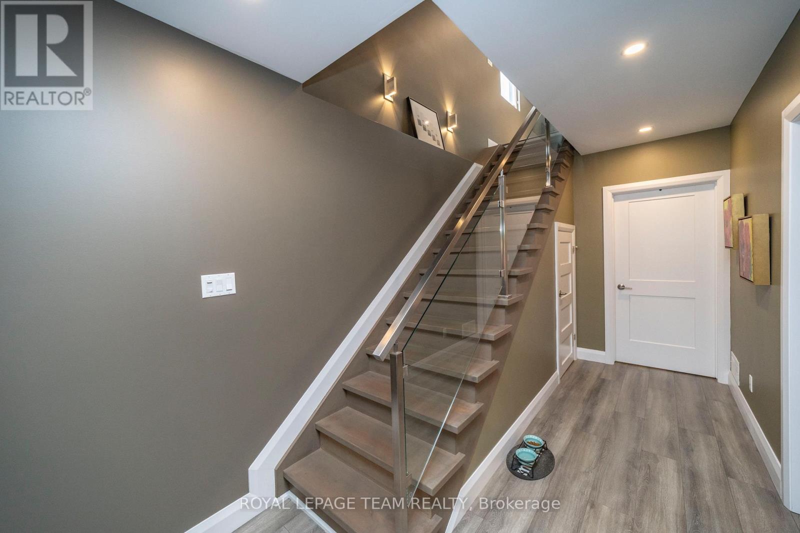 51 Aylen Avenue Property Photo 26