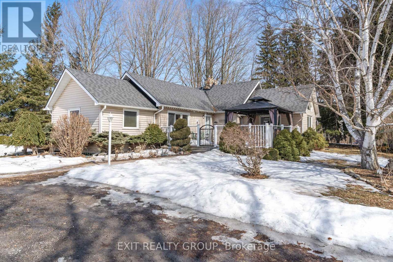 652 Scriver Road Property Photo