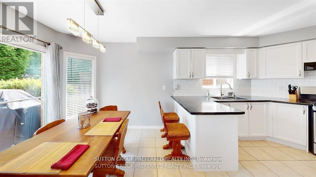140 Rossmore Court Property Photo 10