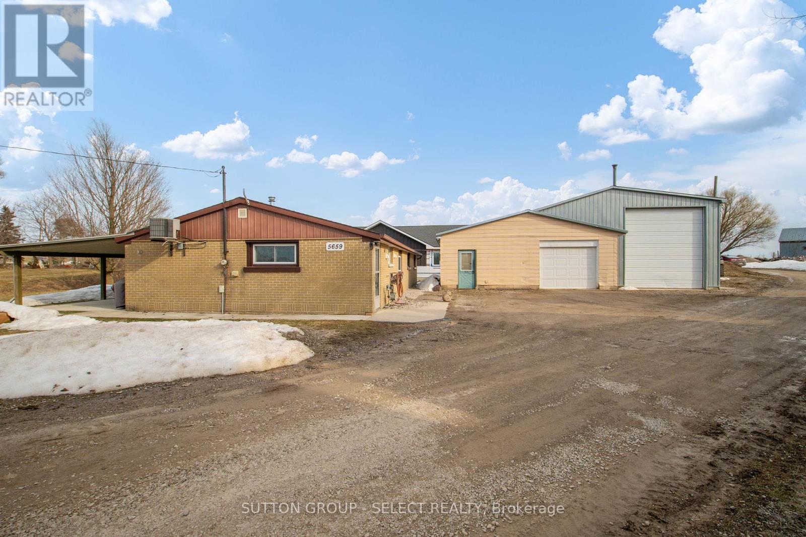 5659 Clandeboye Drive Property Photo 1
