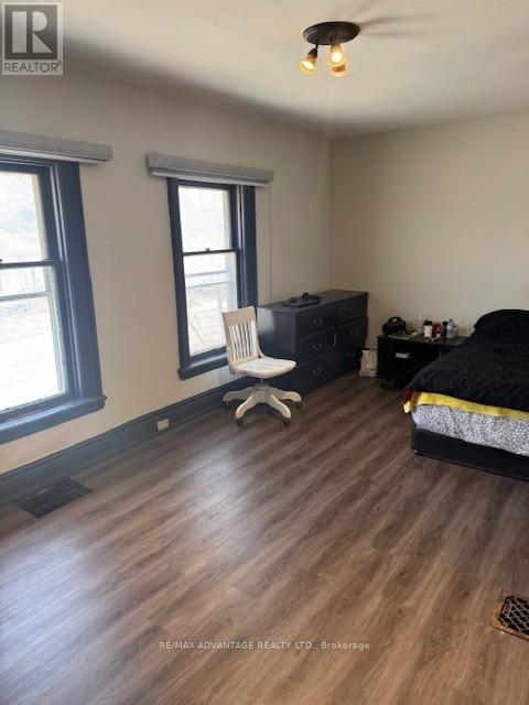 191 Wharncliffe Road S Property Photo 4