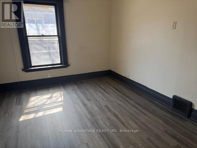 191 Wharncliffe Road S Property Photo 8