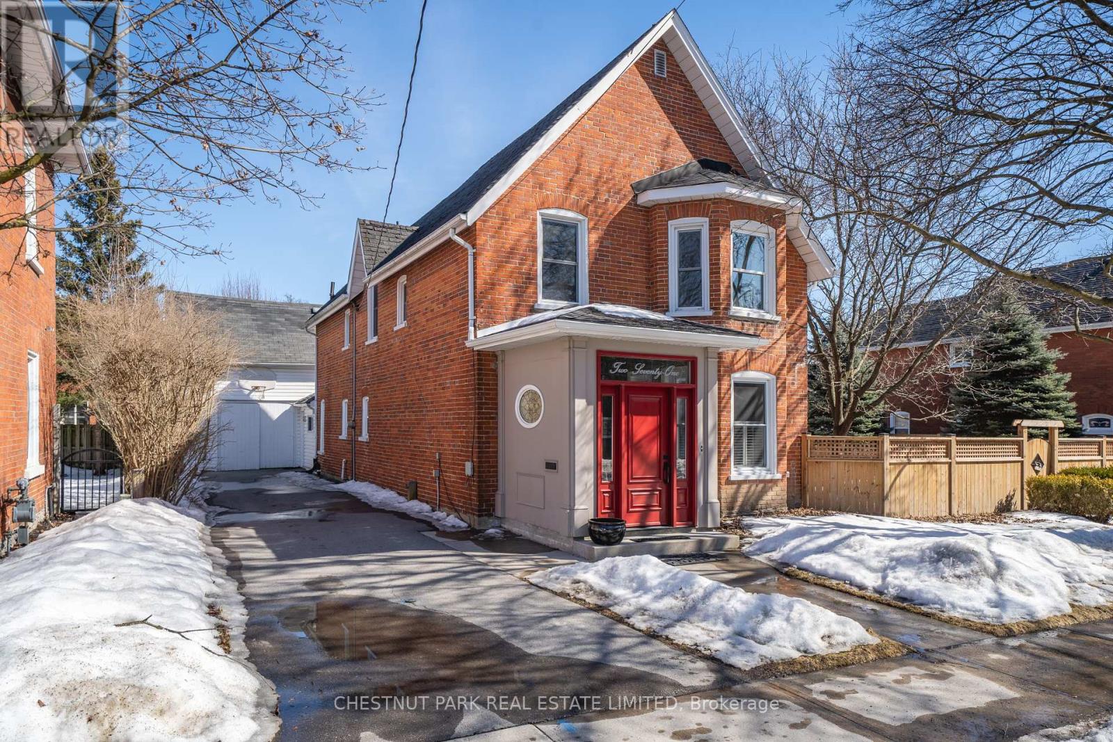 271 Ann St Property Photo