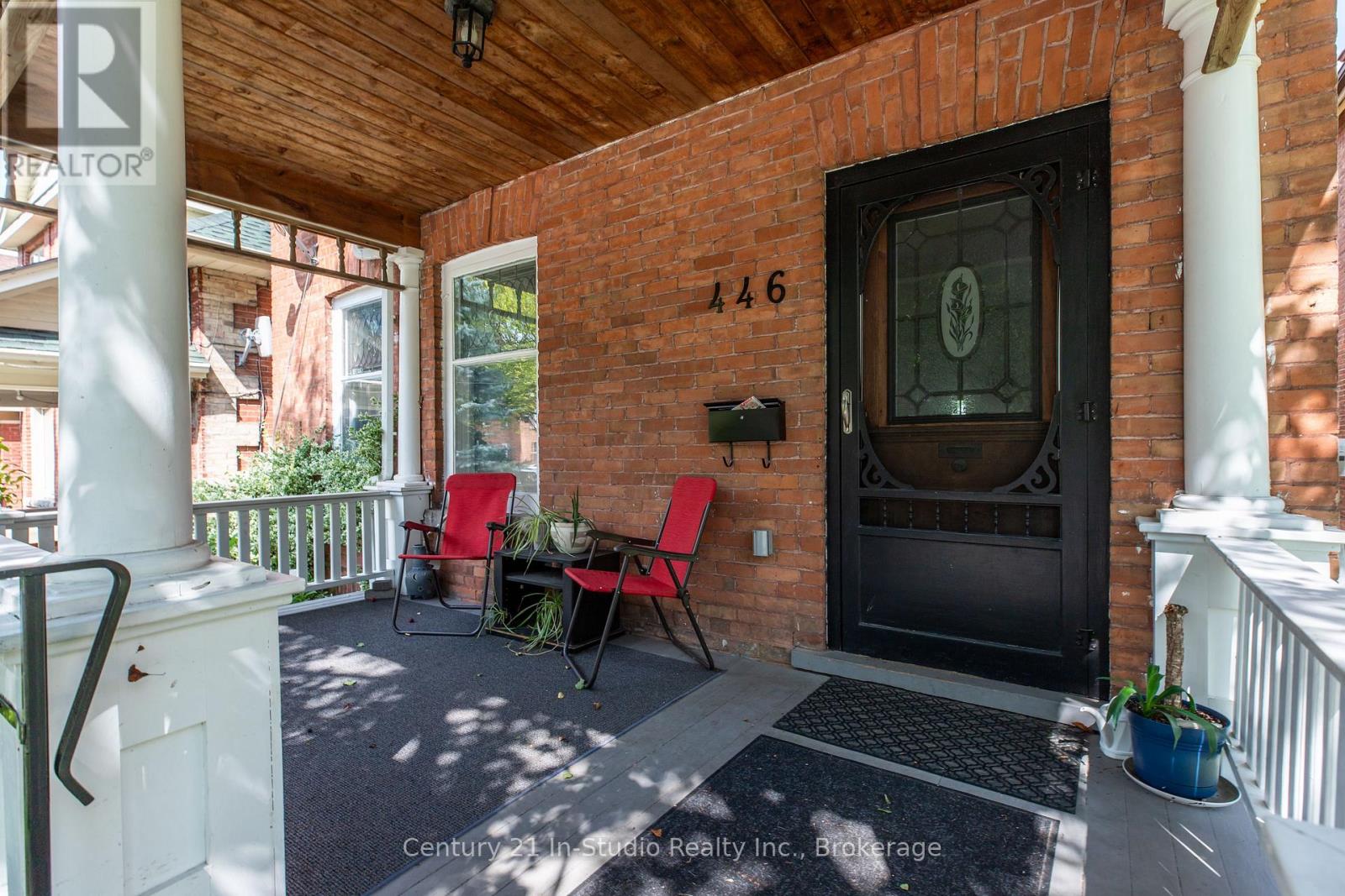 446 9th Street E Property Photo 9