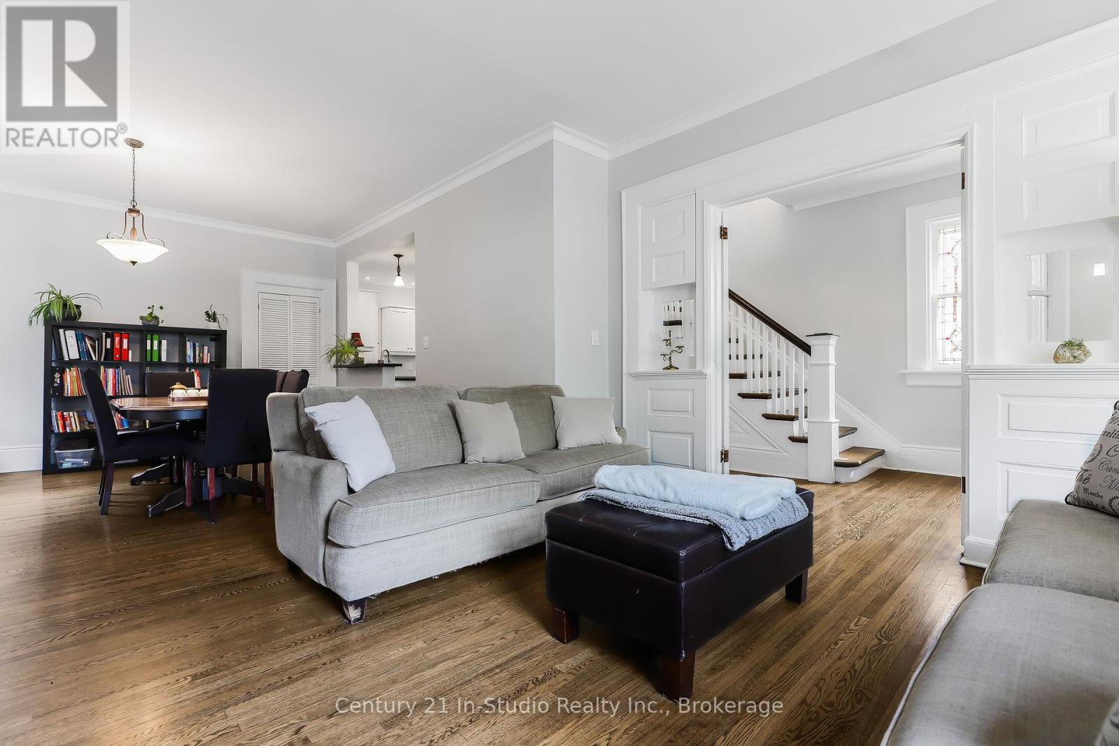 446 9th Street E Property Photo 14