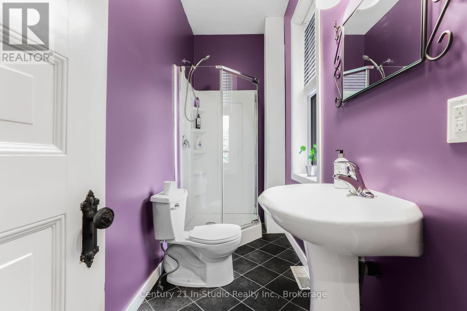 446 9th Street E Property Photo 22