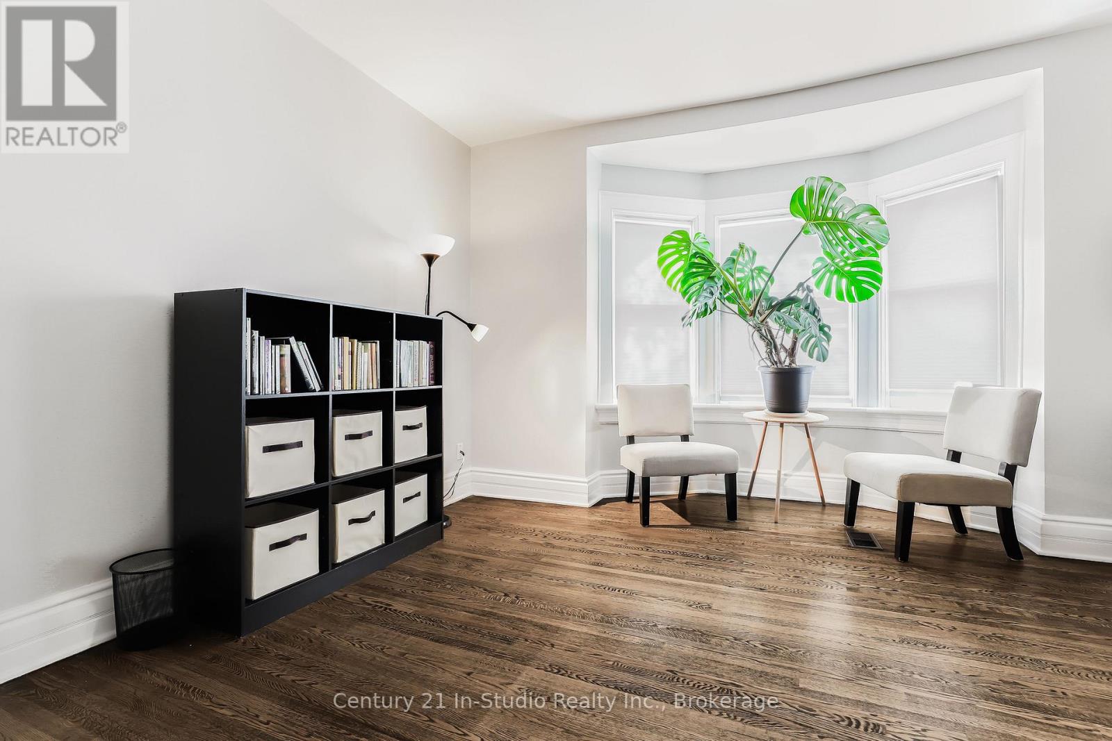 446 9th Street E Property Photo 30