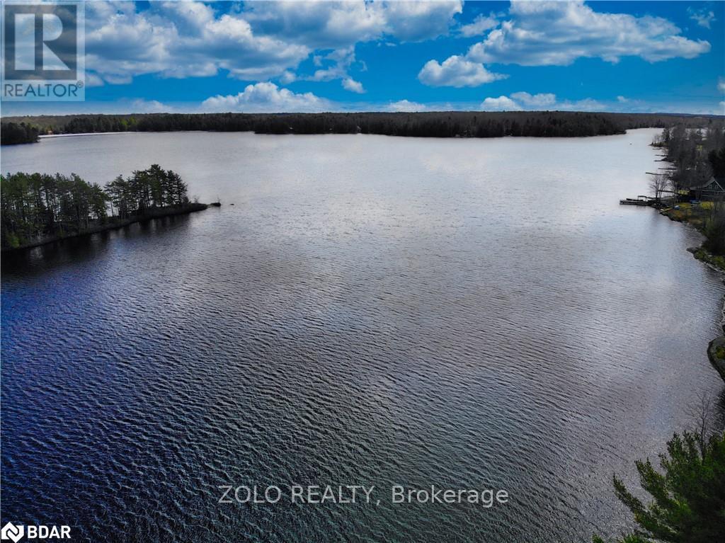 18 Hawkins Point Road Property Photo 8