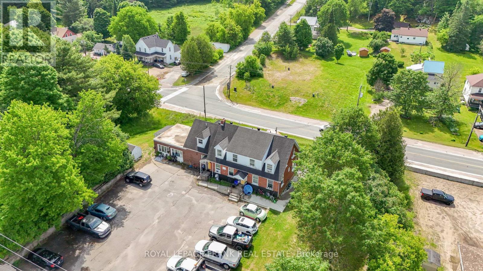 33 Flint Avenue Property Photo 1