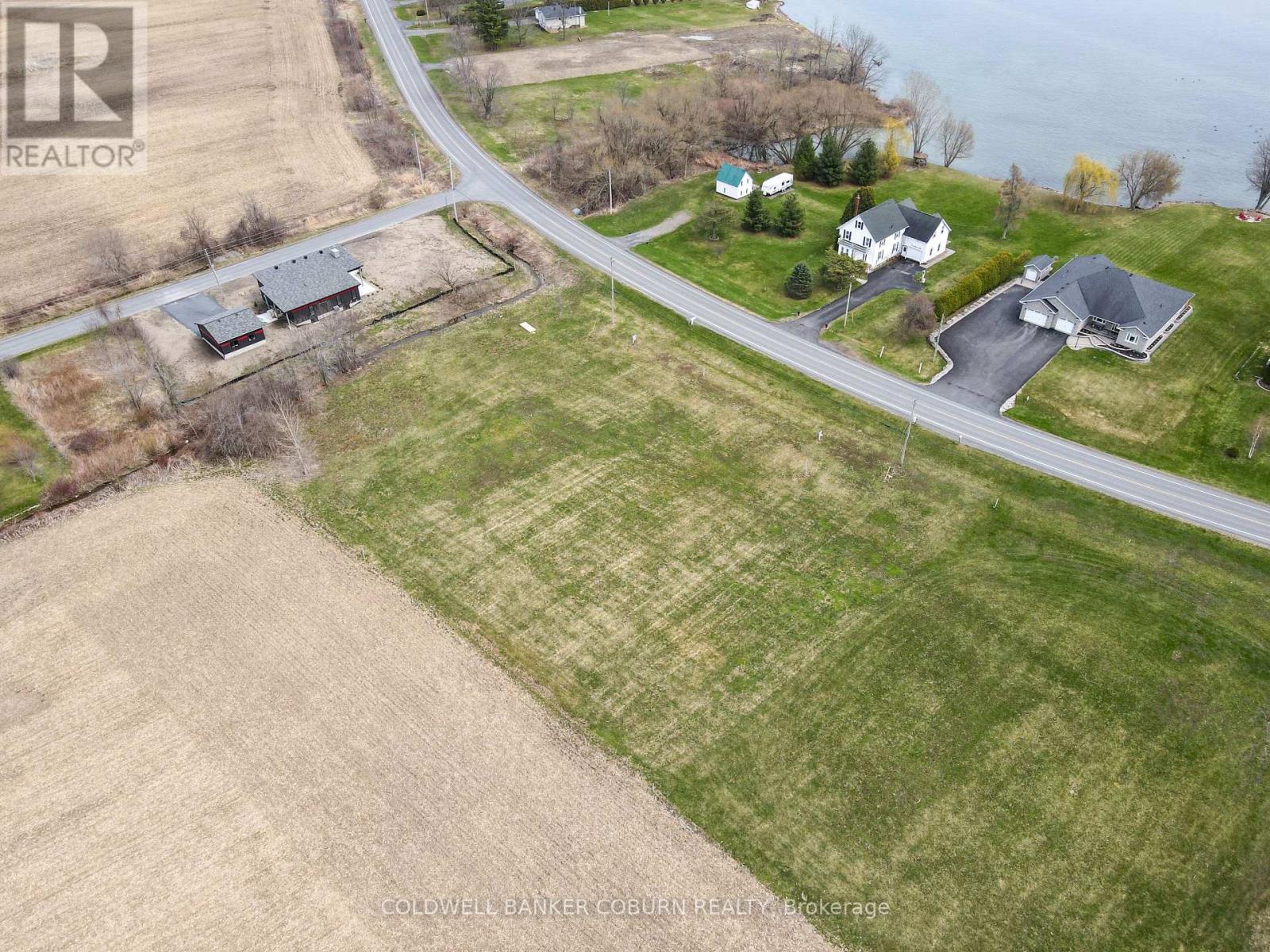 2 - 0000 Lakeshore Drive Property Photo 21