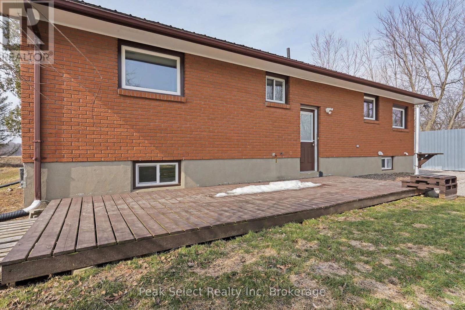 20328 Fairview Road Property Photo 5