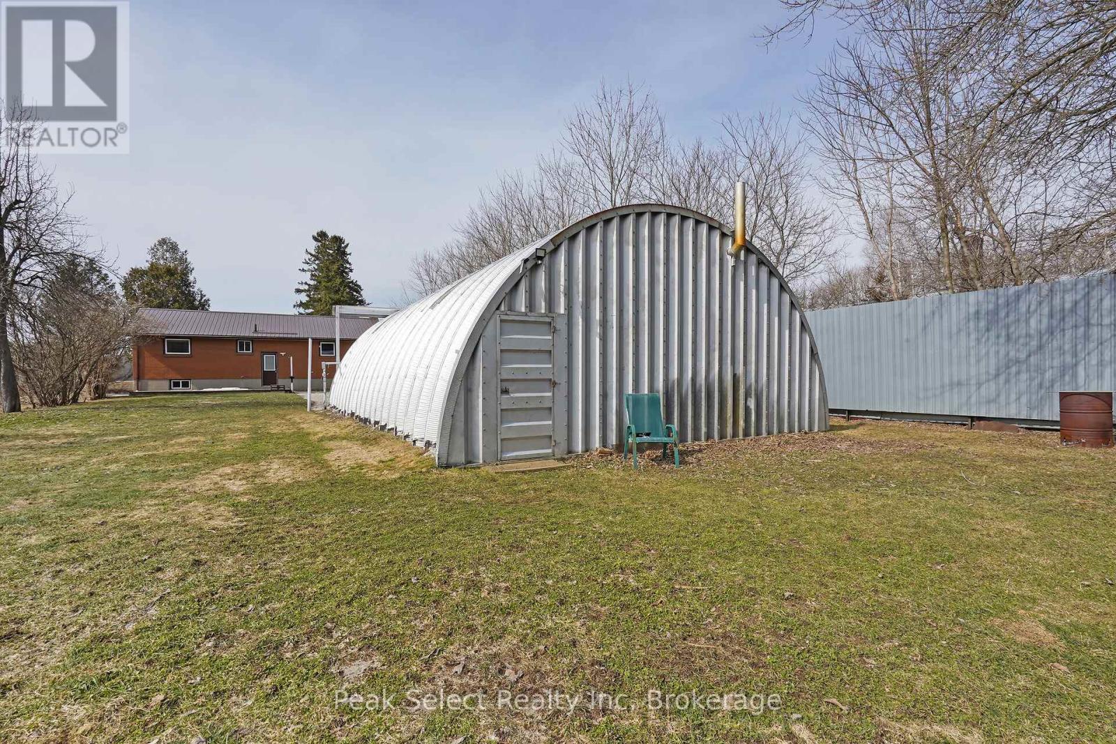 20328 Fairview Road Property Photo 6