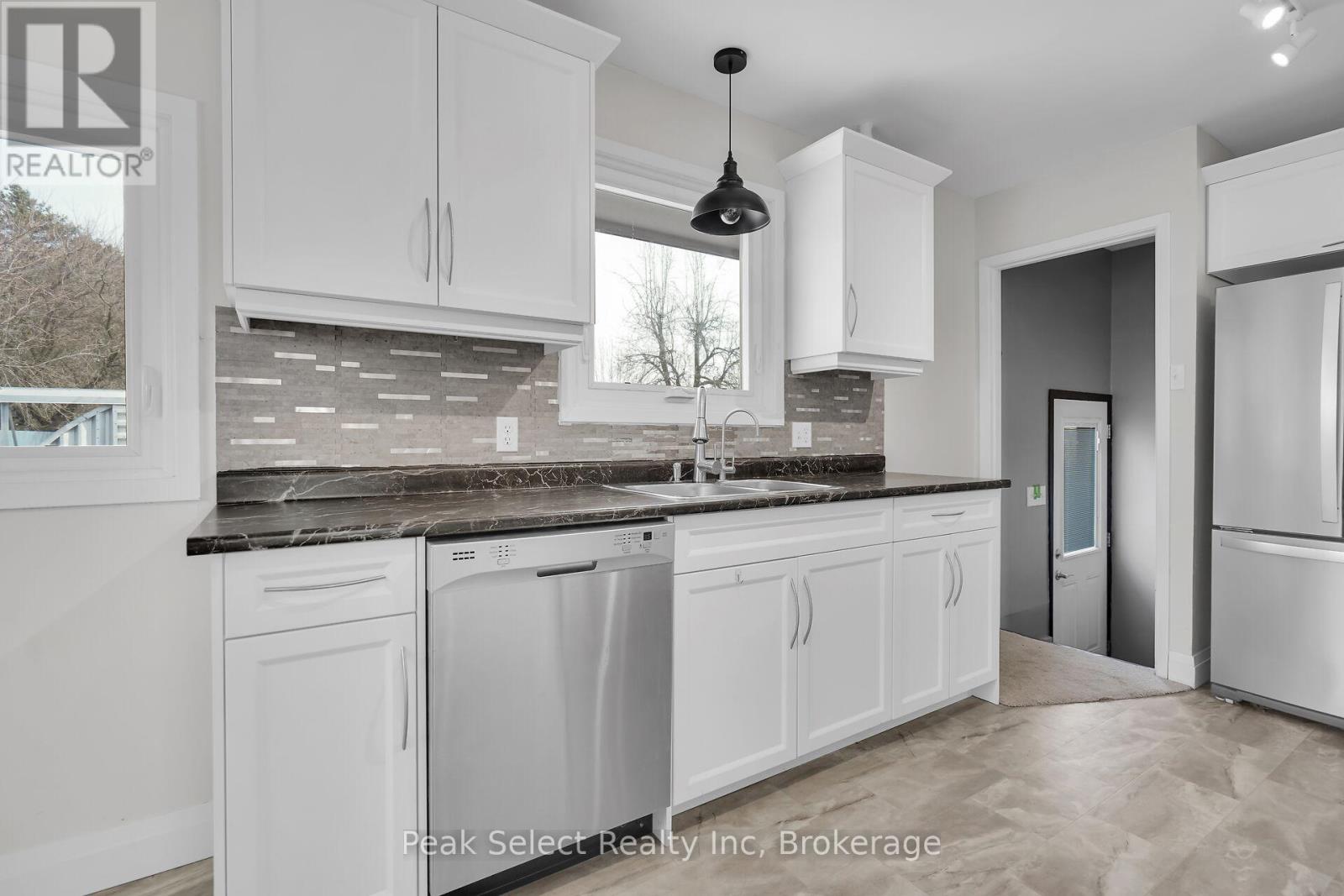 20328 Fairview Road Property Photo 14