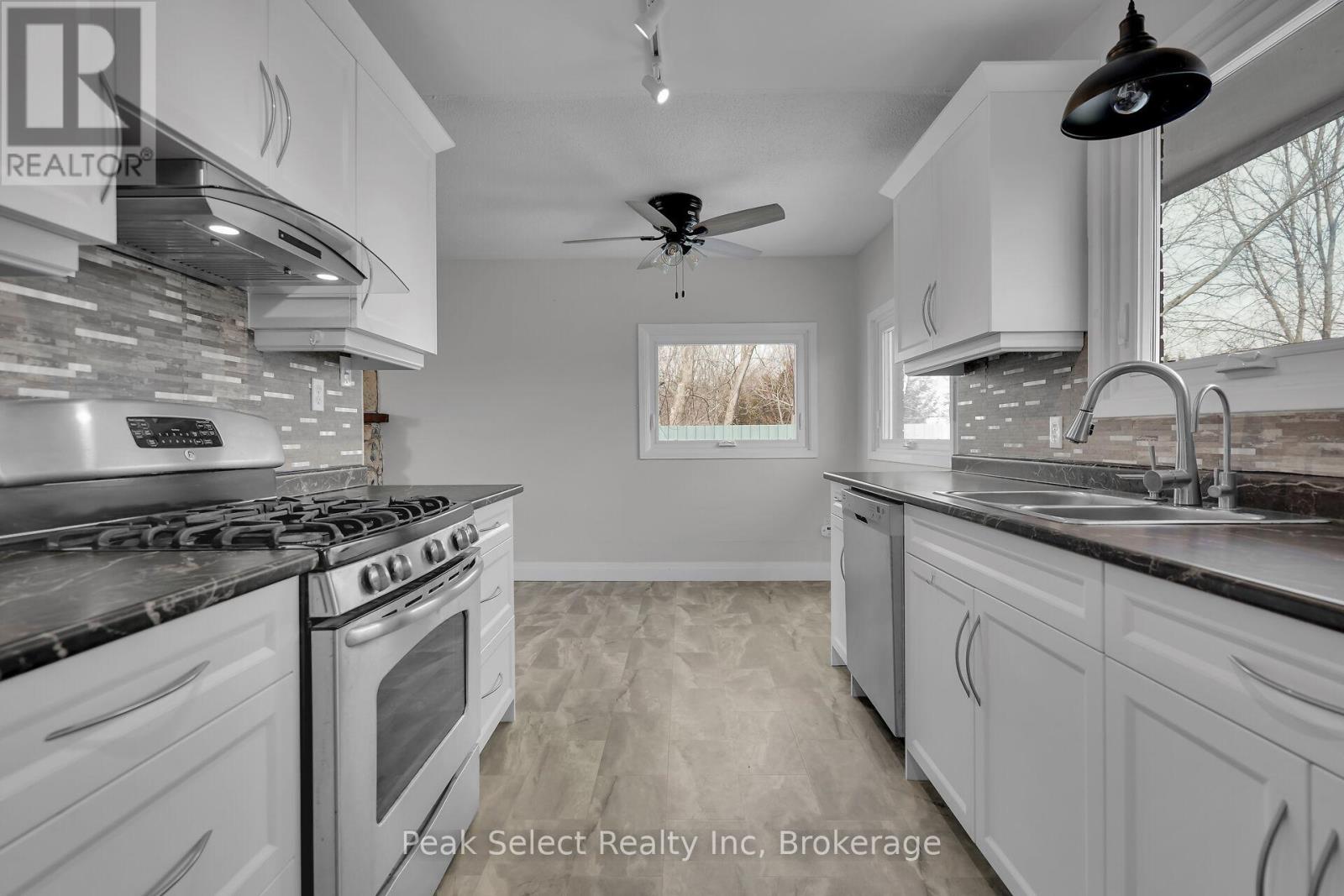 20328 Fairview Road Property Photo 17