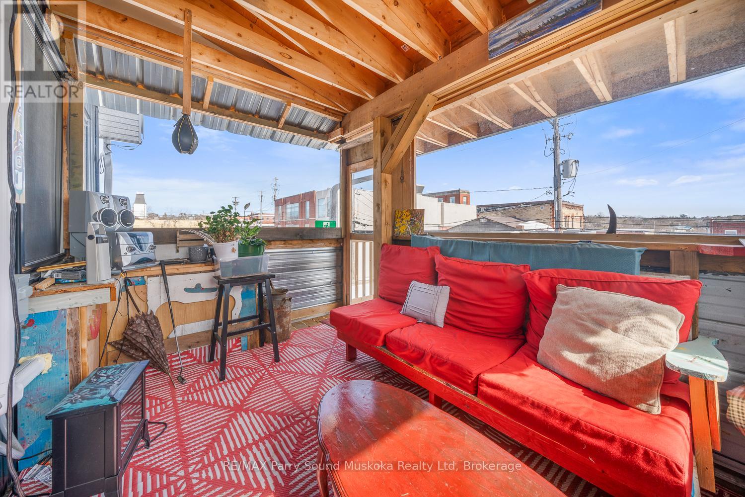 47 Gibson Street Property Photo 32