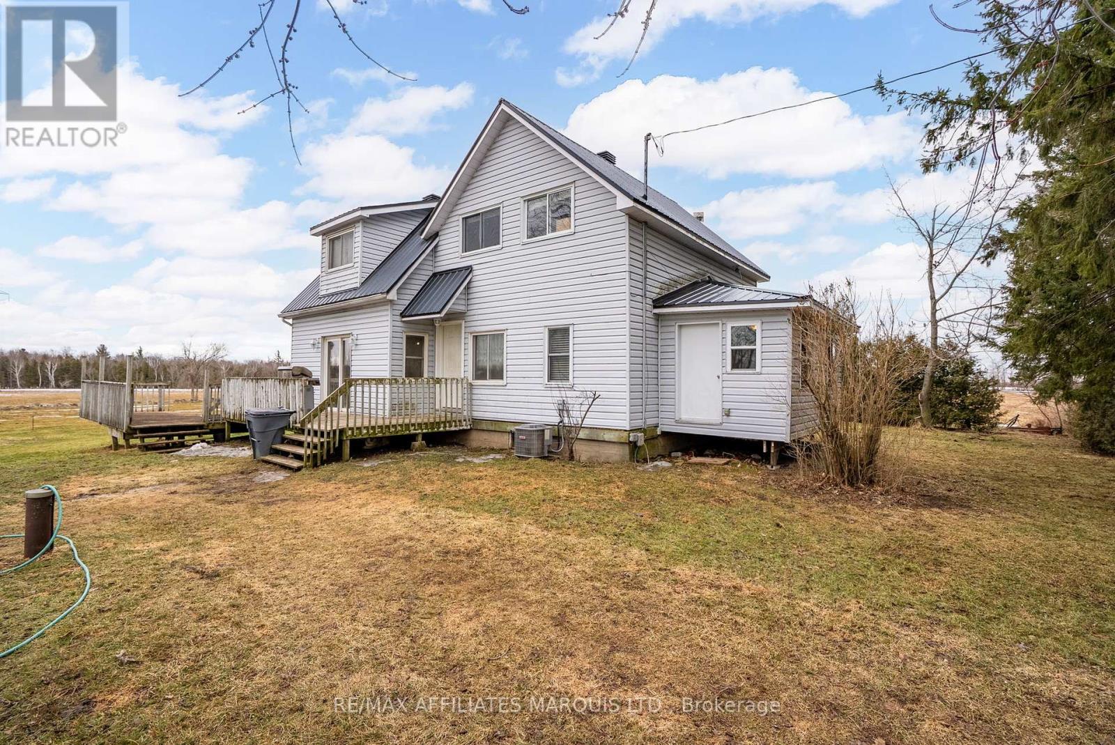 16172 Rush City Road Property Photo 1