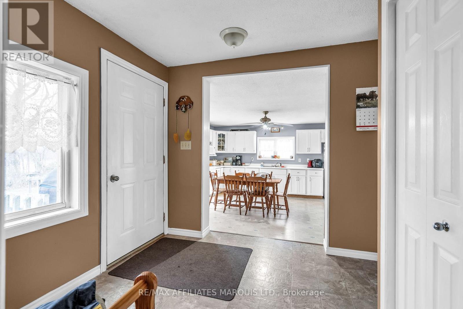 16172 Rush City Road Property Photo 4