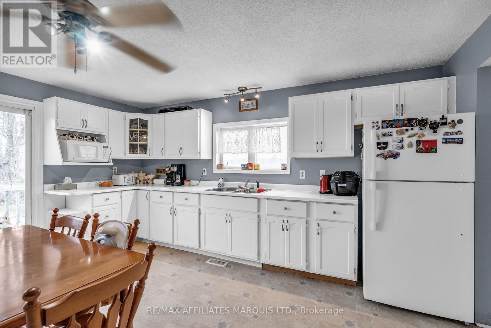 16172 Rush City Road Property Photo 9