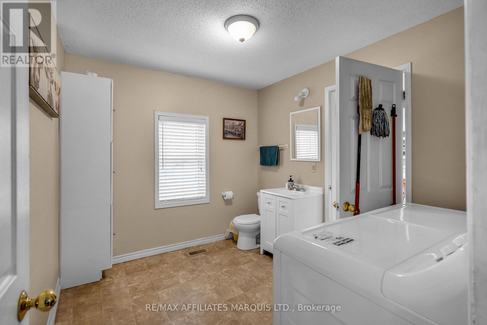 16172 Rush City Road Property Photo 18