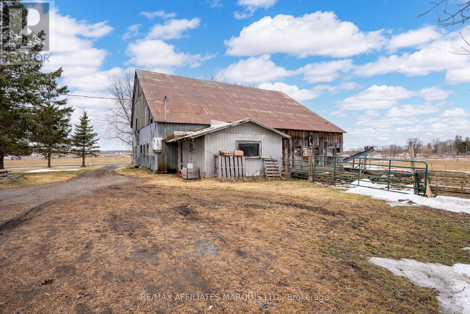 16172 Rush City Road Property Photo 33