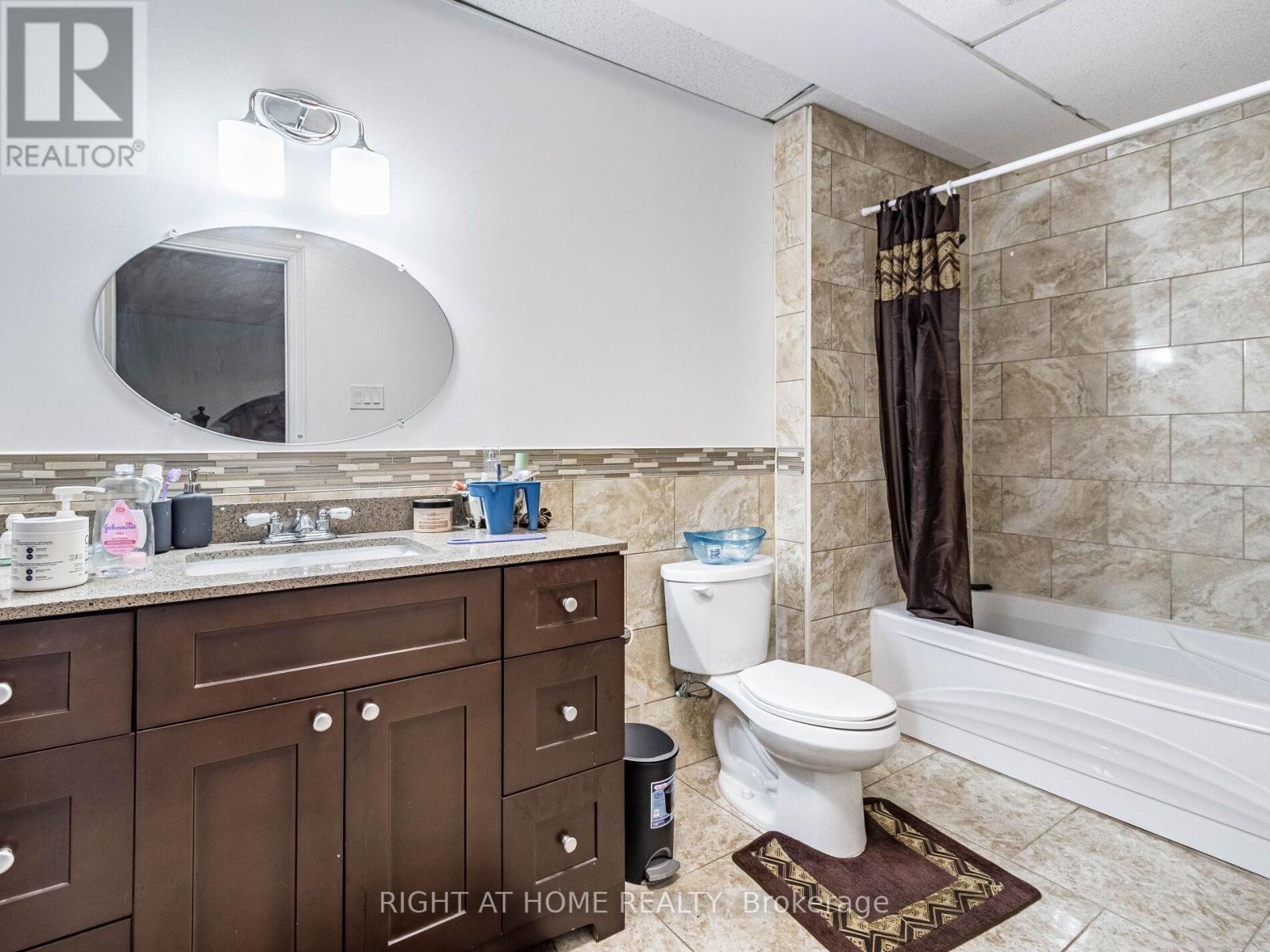 5951 Clark Avenue Property Photo 17