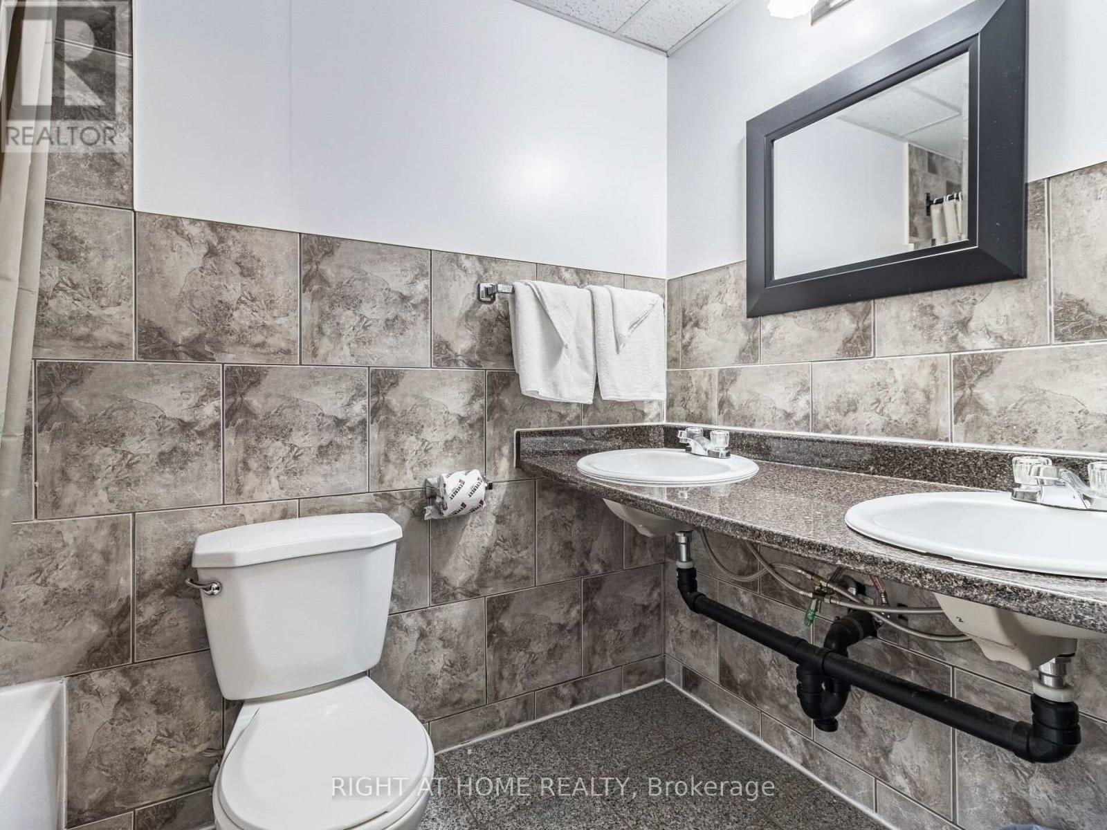 5951 Clark Avenue Property Photo 22