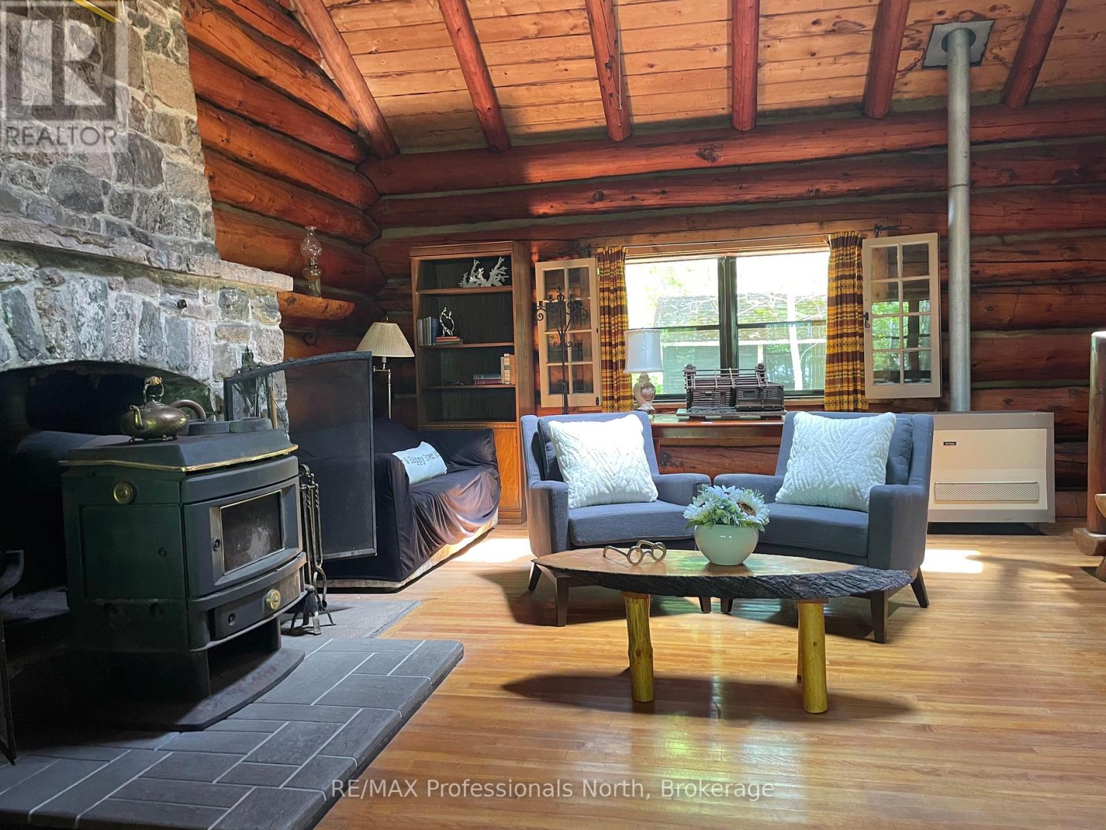 1174 Seabreeze Road Property Photo 6