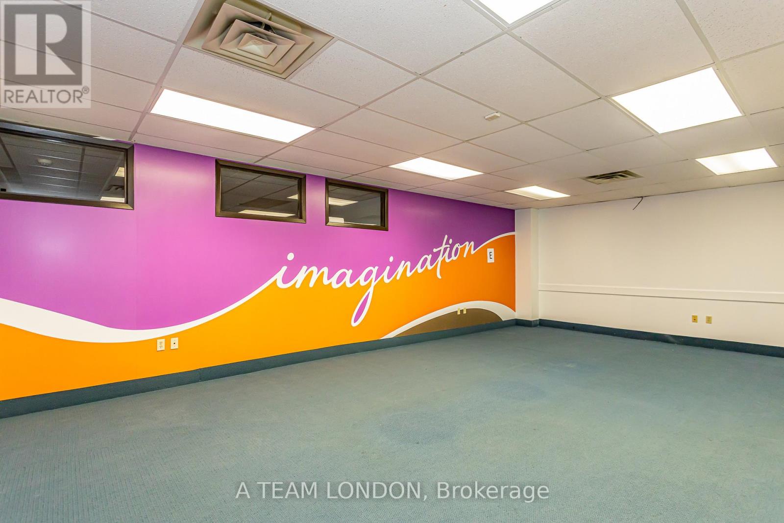 A - 743 Wellington Road Property Photo 28