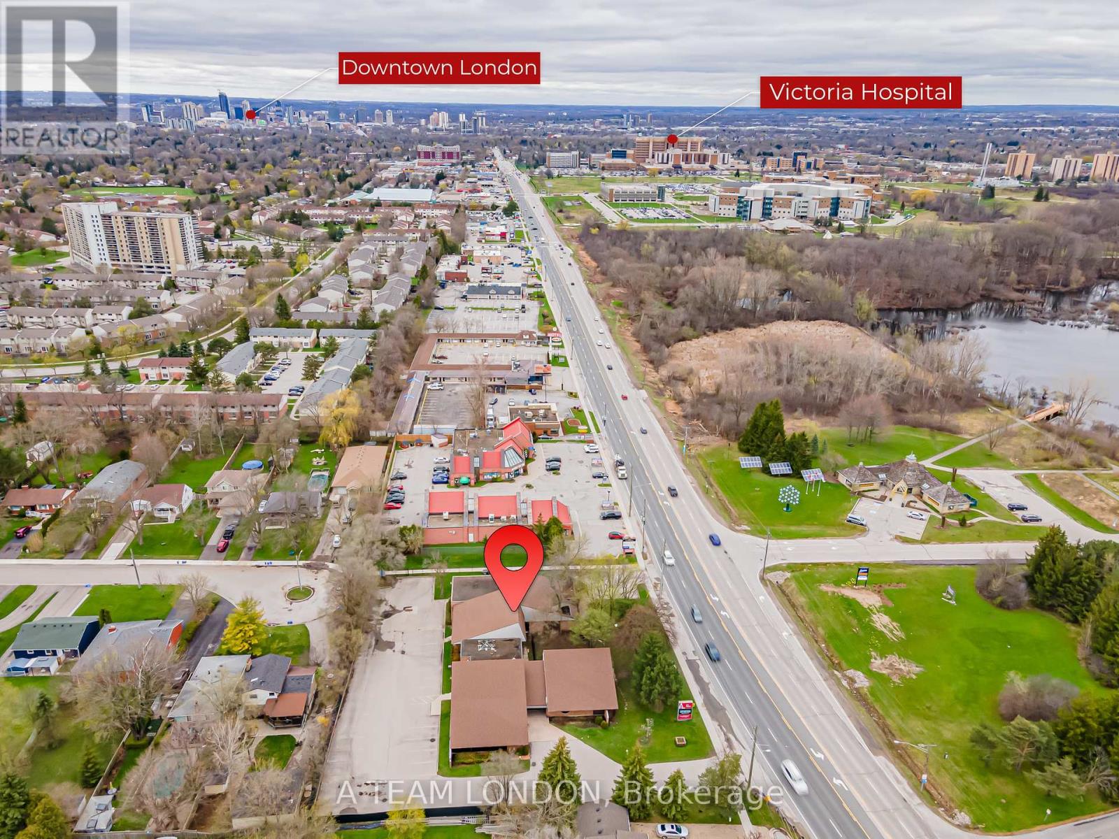 A - 743 Wellington Road Property Photo 42