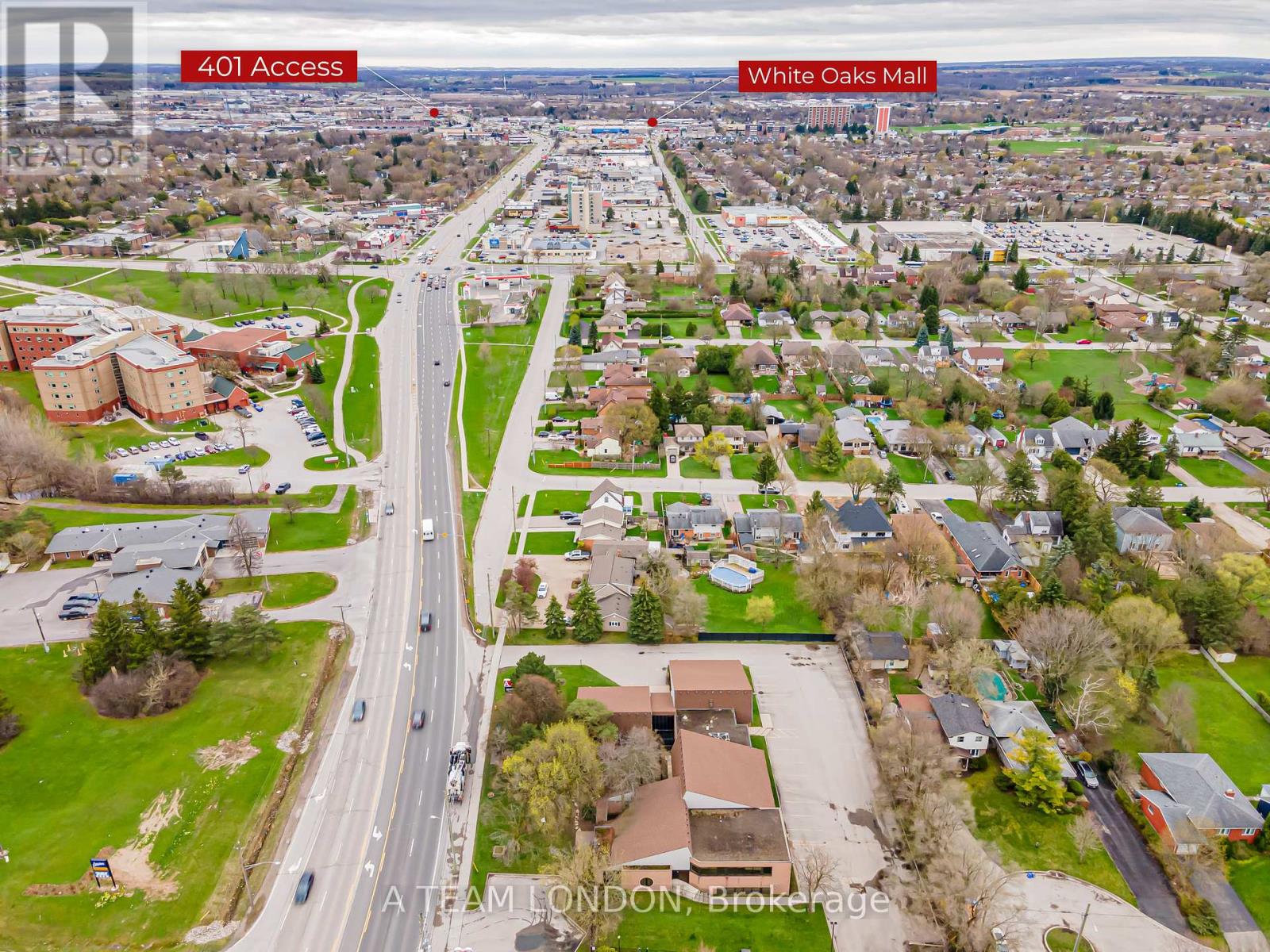 A - 743 Wellington Road Property Photo 44