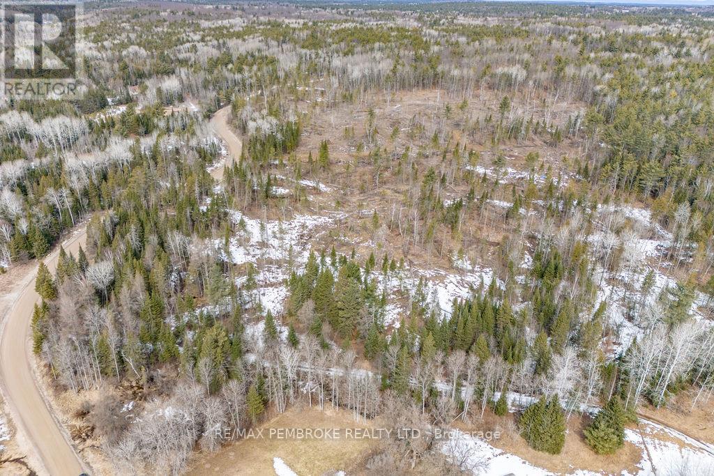 744 Black Creek Road Property Photo 3