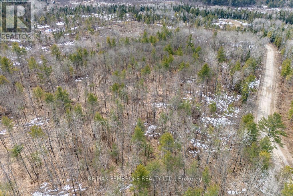 744 Black Creek Road Property Photo 13