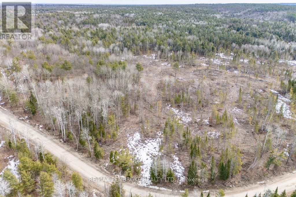 744 Black Creek Road Property Photo 32