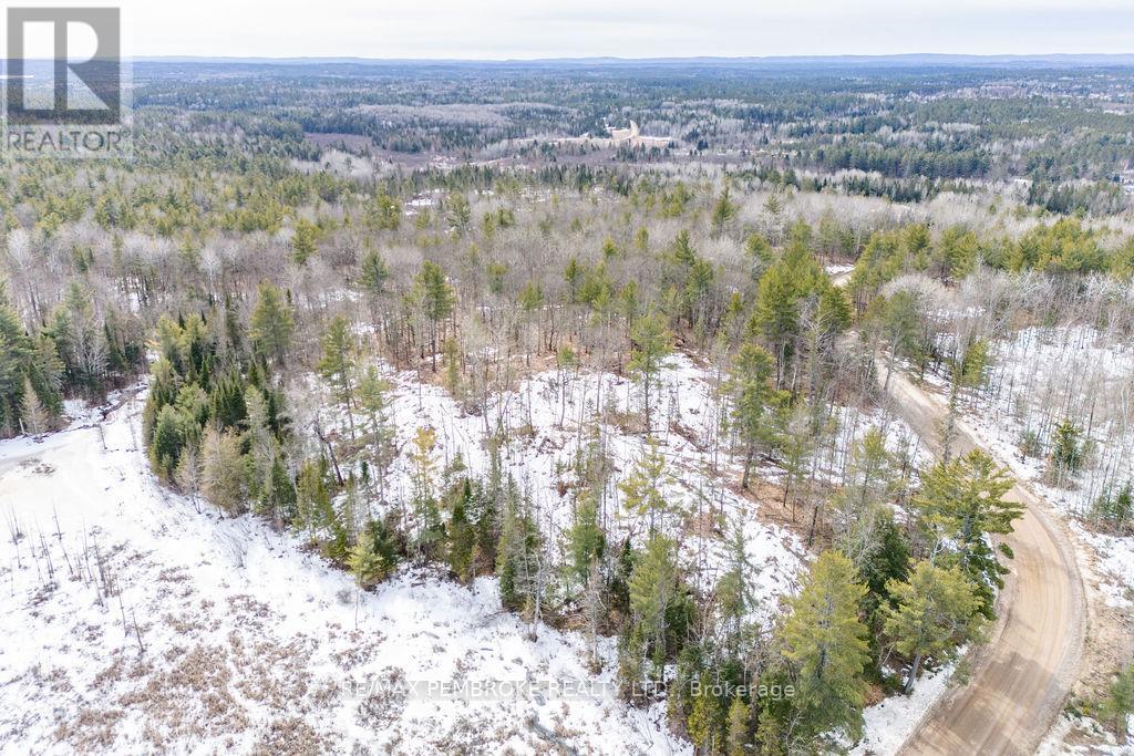 744 Black Creek Road Property Photo 38
