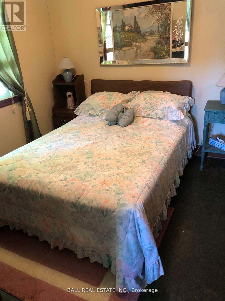 293 Riverside Drive Property Photo 4