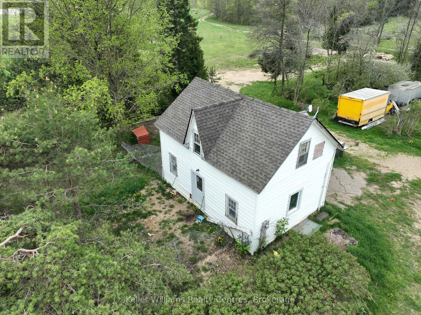 19528 Highway 6 Property Photo 1